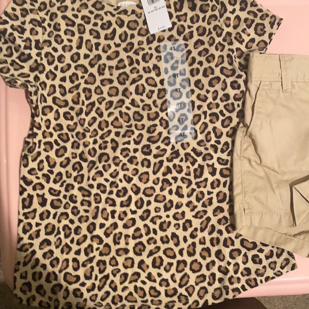 Girls size 4T short-sleeve shirt